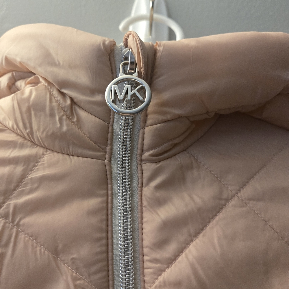 Michael Kors Toddler Girls Pink Puffer Hooded Jacket Coat Size 2T - Picture 3 of 9